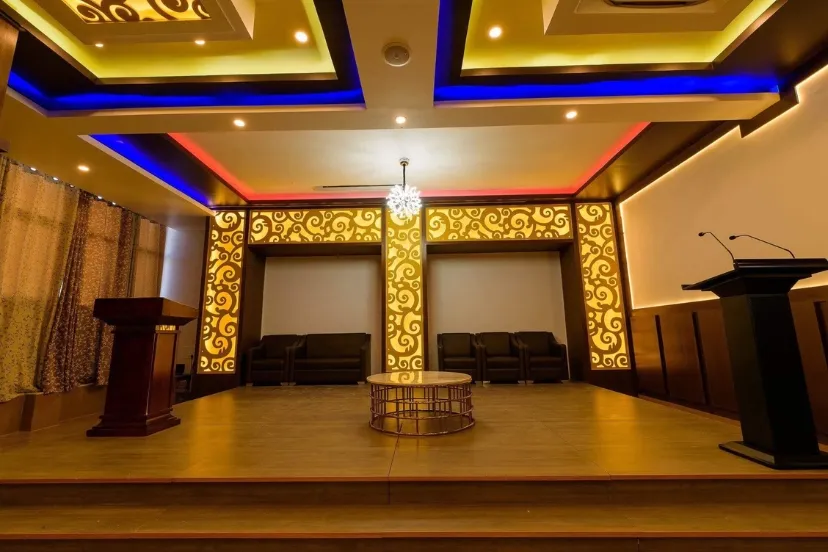 Hotel Pujan R Interior 3